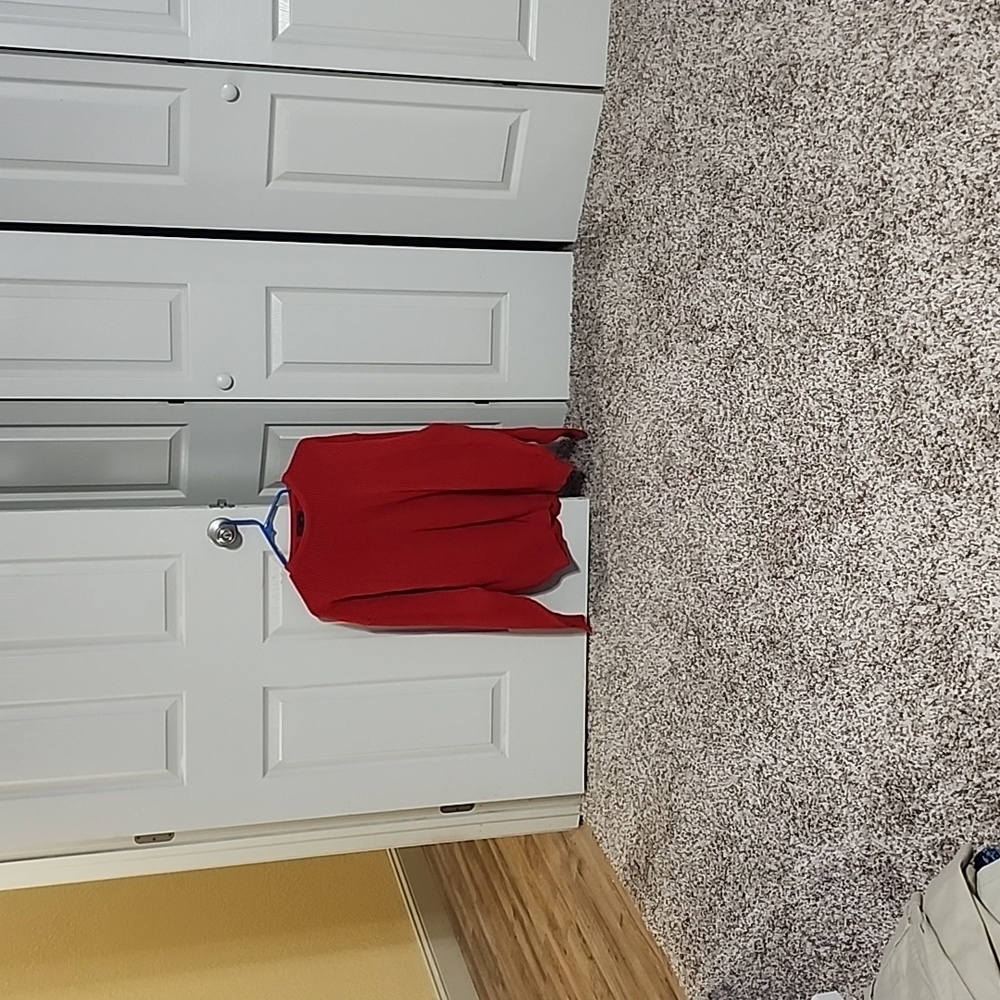 Men's pullover sweater